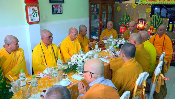 Cúng Dường Là Gì? Mục đích cúng dường là gì ?